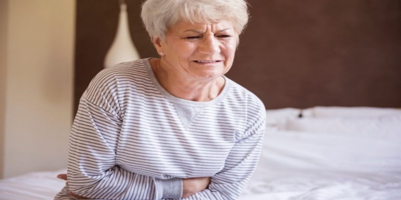 Urinary complications that affect the elderly when they experience urinary retention